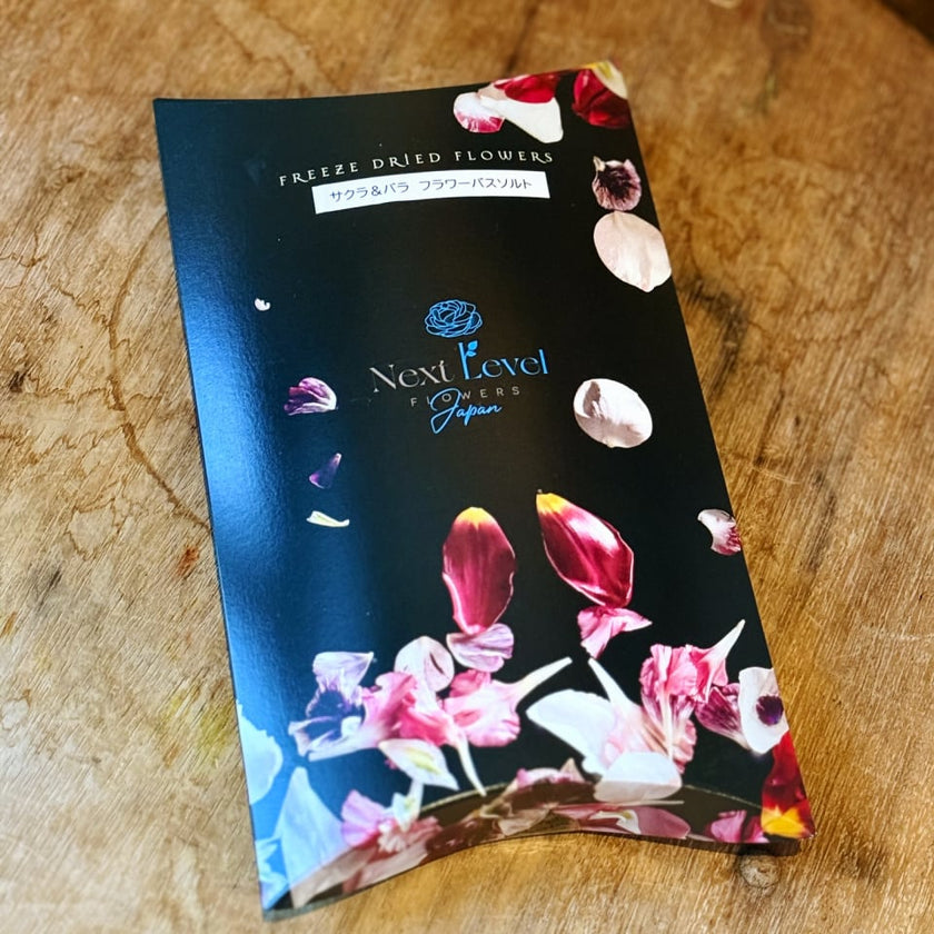 【季節限定】フリーズドライフラワーバスソルト 「桜とバラ」 お祝いやご褒美にいかがですか